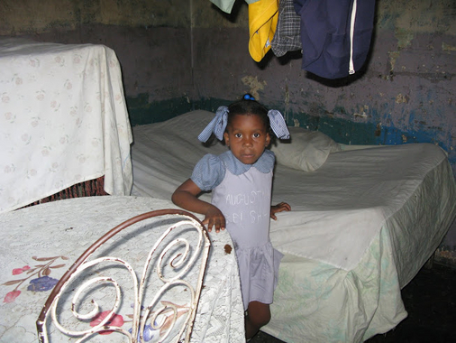 Die große Armut in Haiti zwingt Eltern, ihre Kinder wegzugeben.